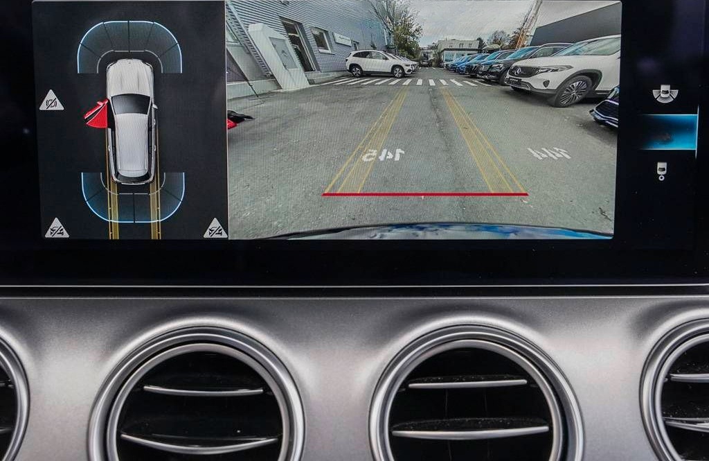 Mercedes-Benz E 300 e T AVANTGARDE DISTRONIC AHK KAMERA LED foto 13