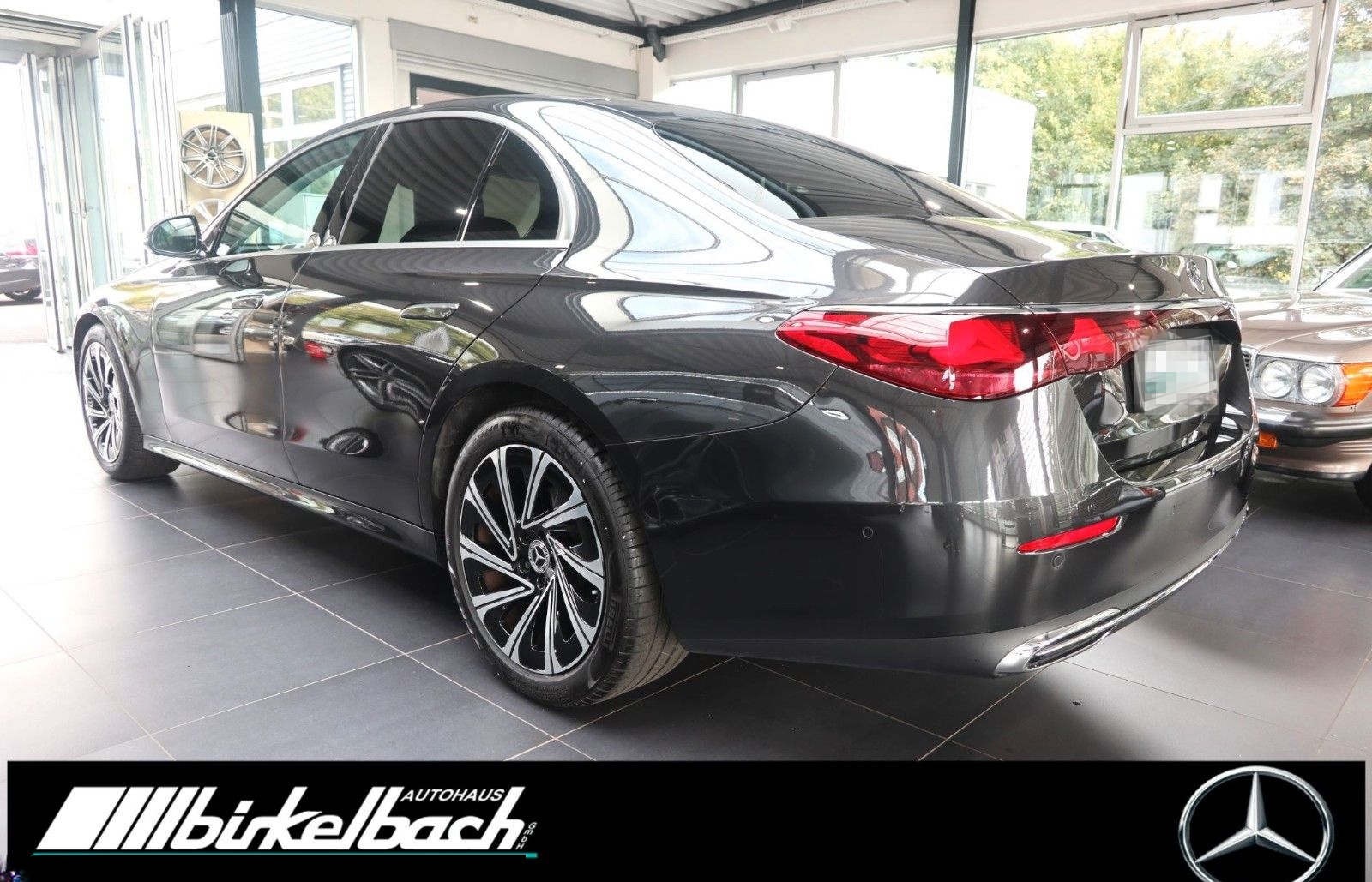 Mercedes-Benz E 220 d Avantg. Adv. PTS KAM DISTR Leder SHZ Key foto 2