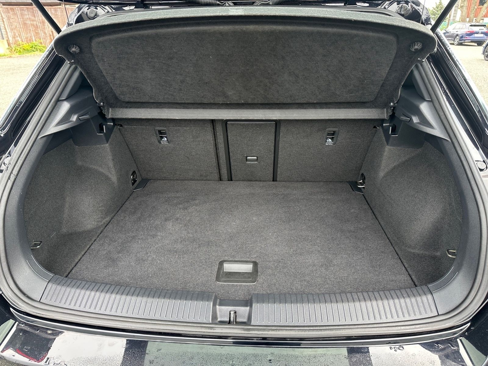 Volkswagen T-Roc Sport KLIMA LED NAVI ALU foto 8