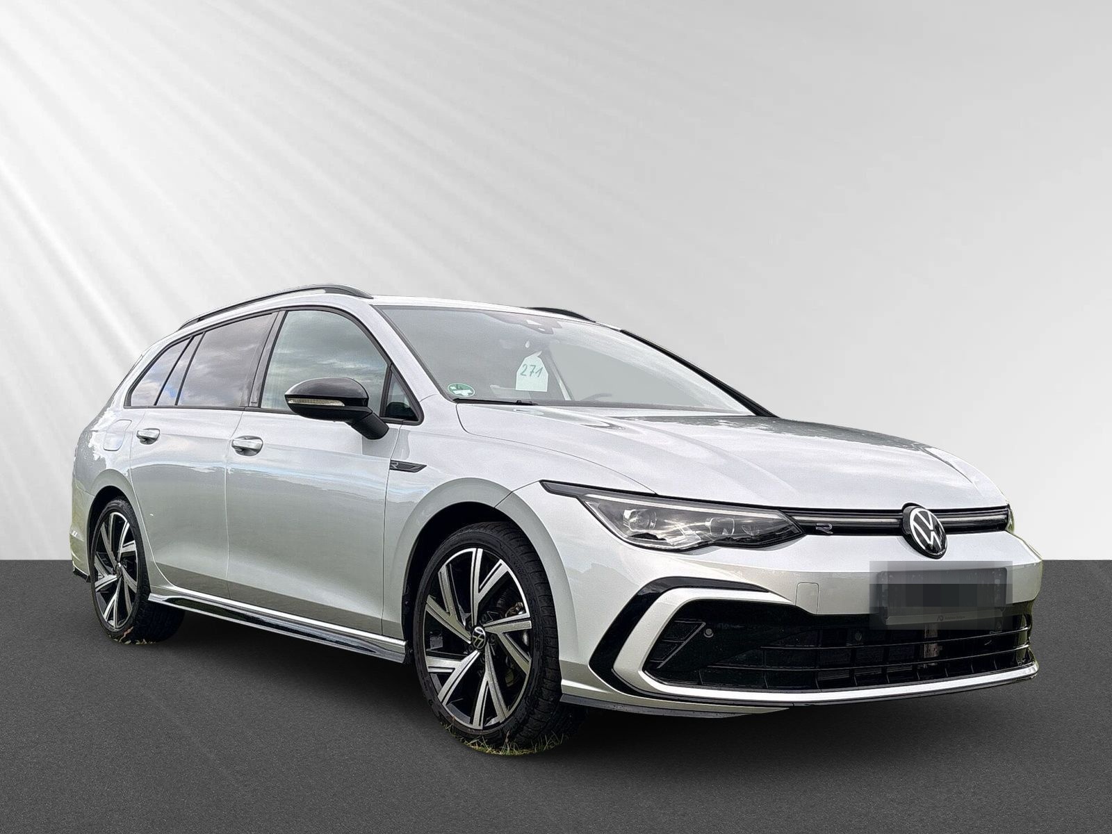 Volkswagen Golf Variant R-Line 1,5 l eTSI OPF 96 kW (130 PS foto 5