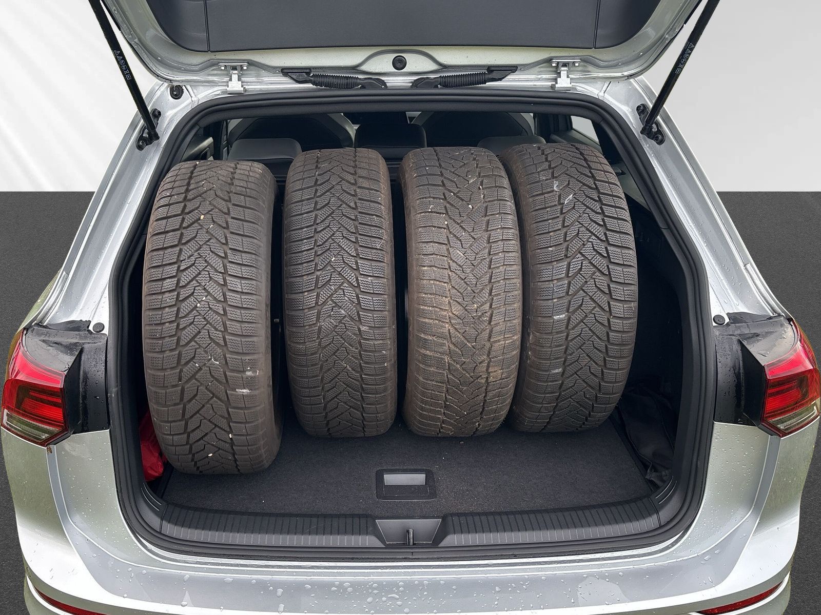 Volkswagen Golf Variant R-Line 1,5 l eTSI OPF 96 kW (130 PS foto 6