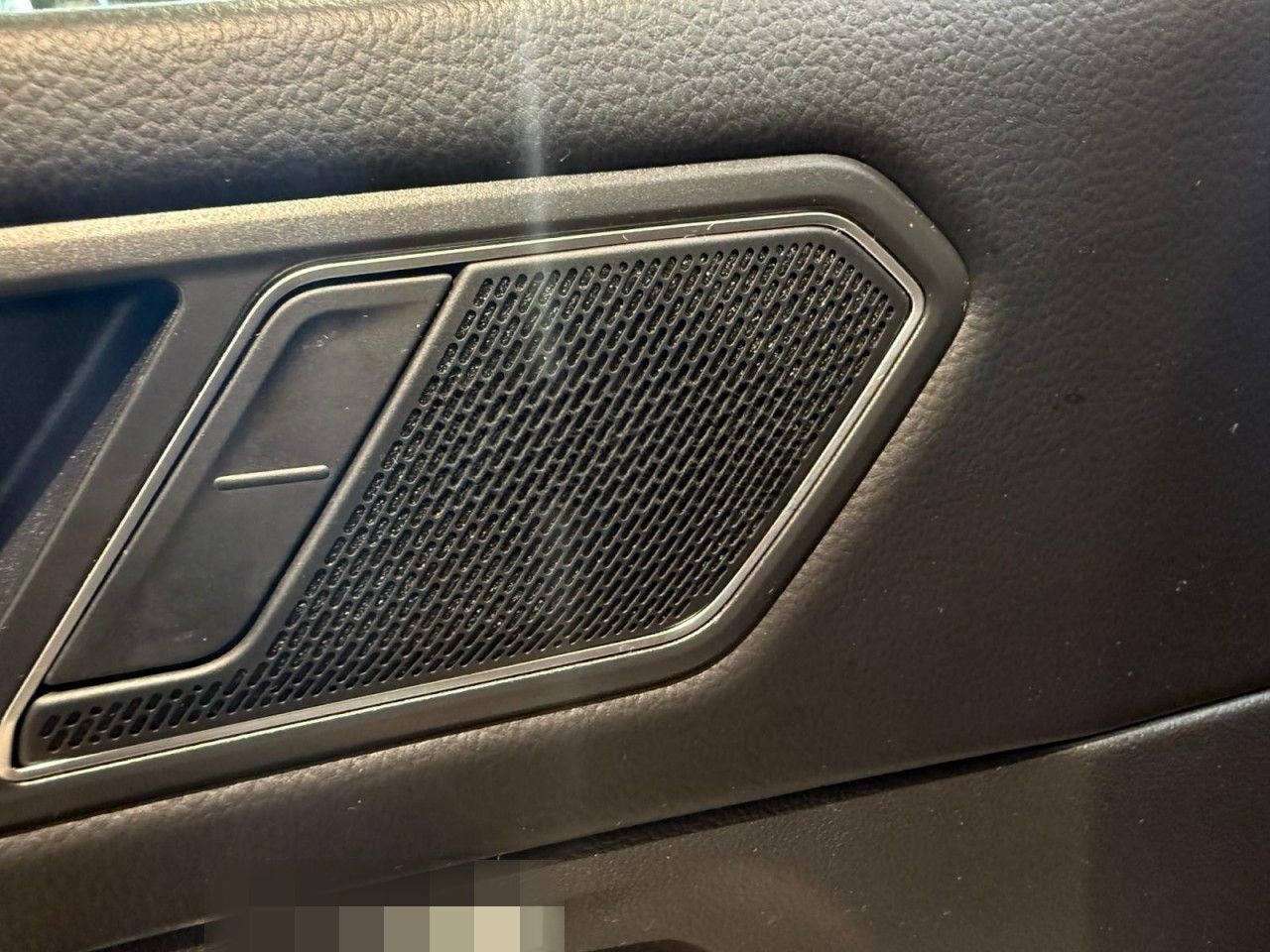 Volkswagen Tiguan Allspace 2.0TDI R-Line 4M DSG RFK LED APP foto 6