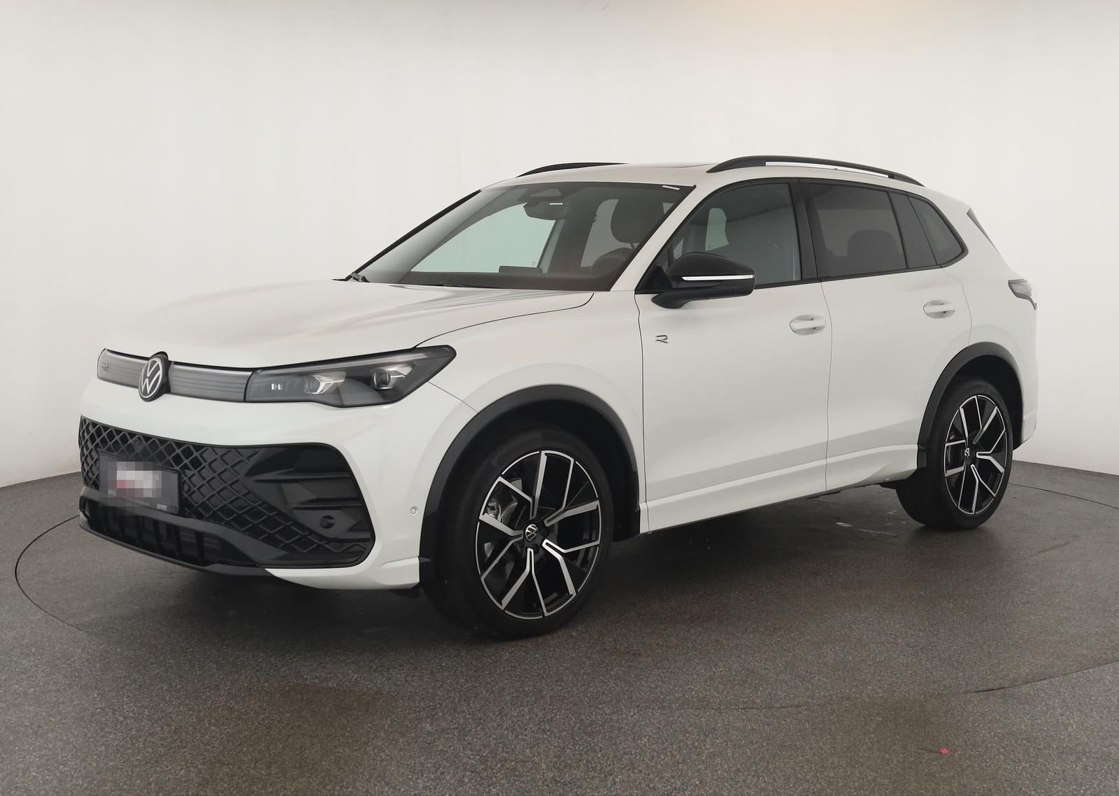 Volkswagen Tiguan 2.0 TSI DSG 4M R-Line IQ Pano Nav 360 AHK foto 2