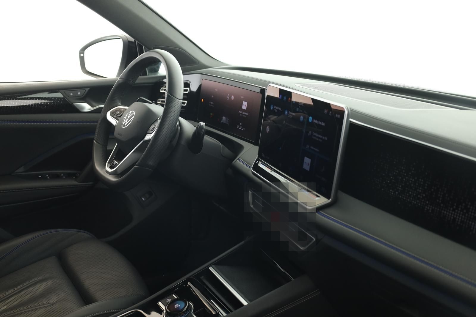 Volkswagen Tiguan 2.0 TSI DSG 4M R-Line IQ Pano Nav 360 AHK foto 23