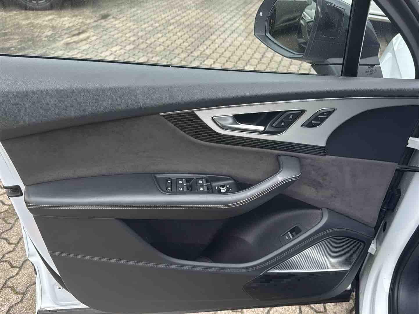 Audi SQ7 4.0 TDI B&O ADVANCE HUD PANO RAUTE 7-SITZER foto 19