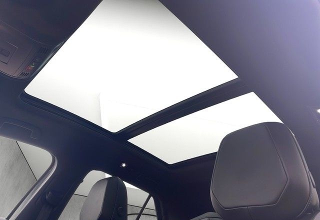 Volkswagen T-Roc R 4Motion DSG *Black-Style*PanoD+SWA+Keyle foto 19