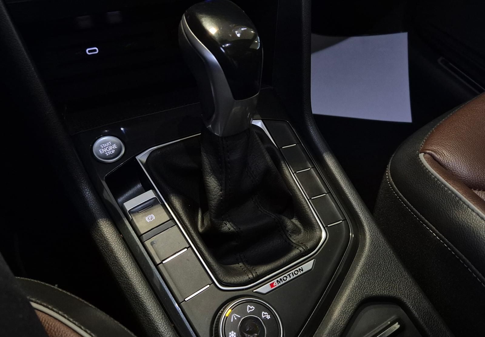 Volkswagen Tiguan Elegance 4Motion 2.0 TDI HARMAN-KARDON*PA foto 18