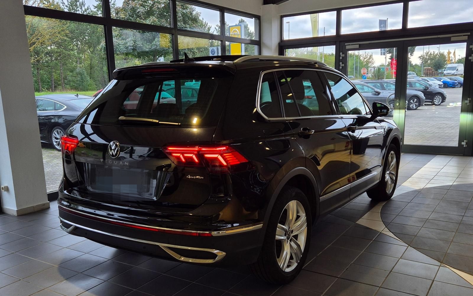 Volkswagen Tiguan Elegance 4Motion 2.0 TDI HARMAN-KARDON*PA foto 22
