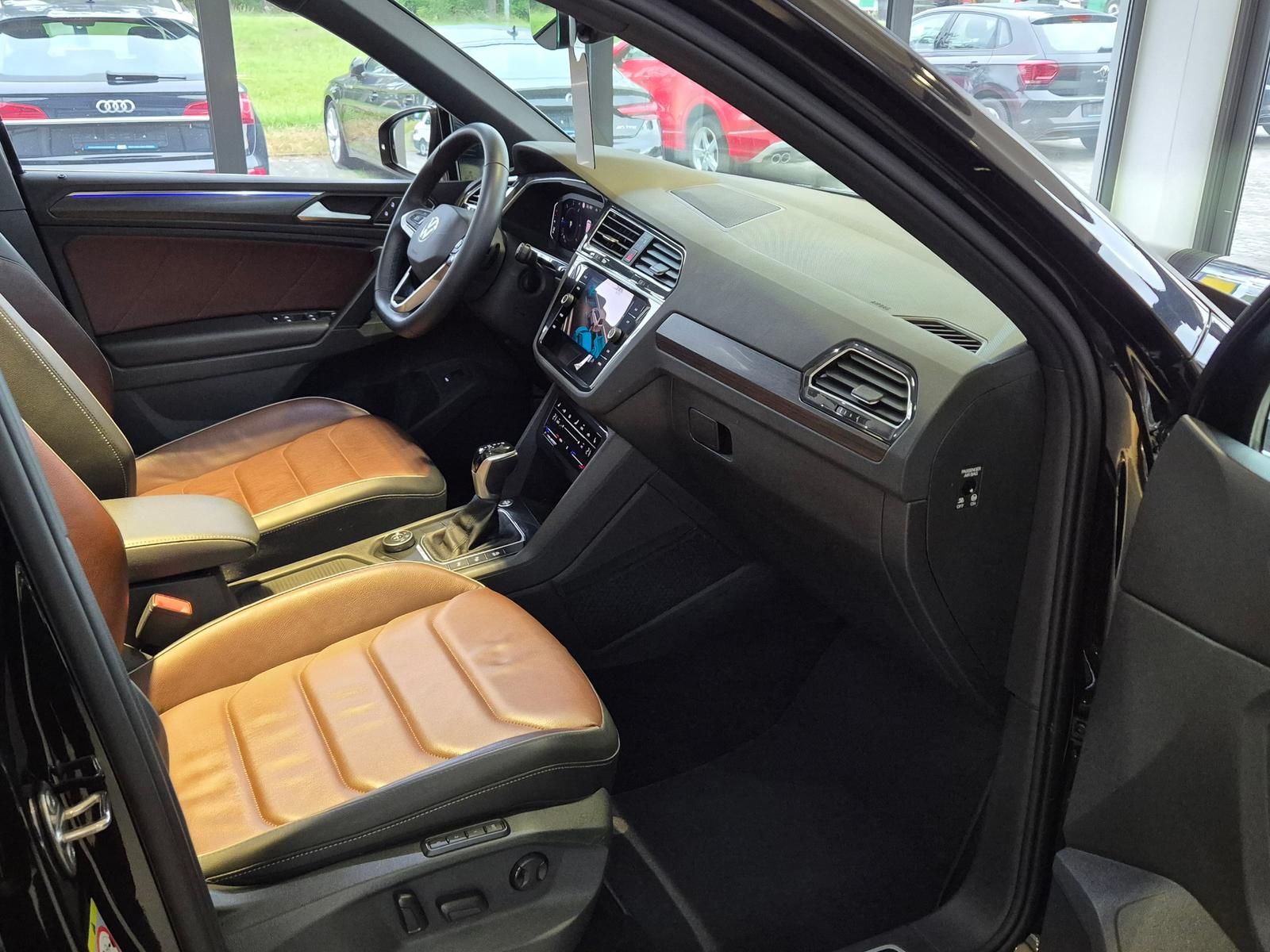 Volkswagen Tiguan Elegance 4Motion 2.0 TDI HARMAN-KARDON*PA foto 23