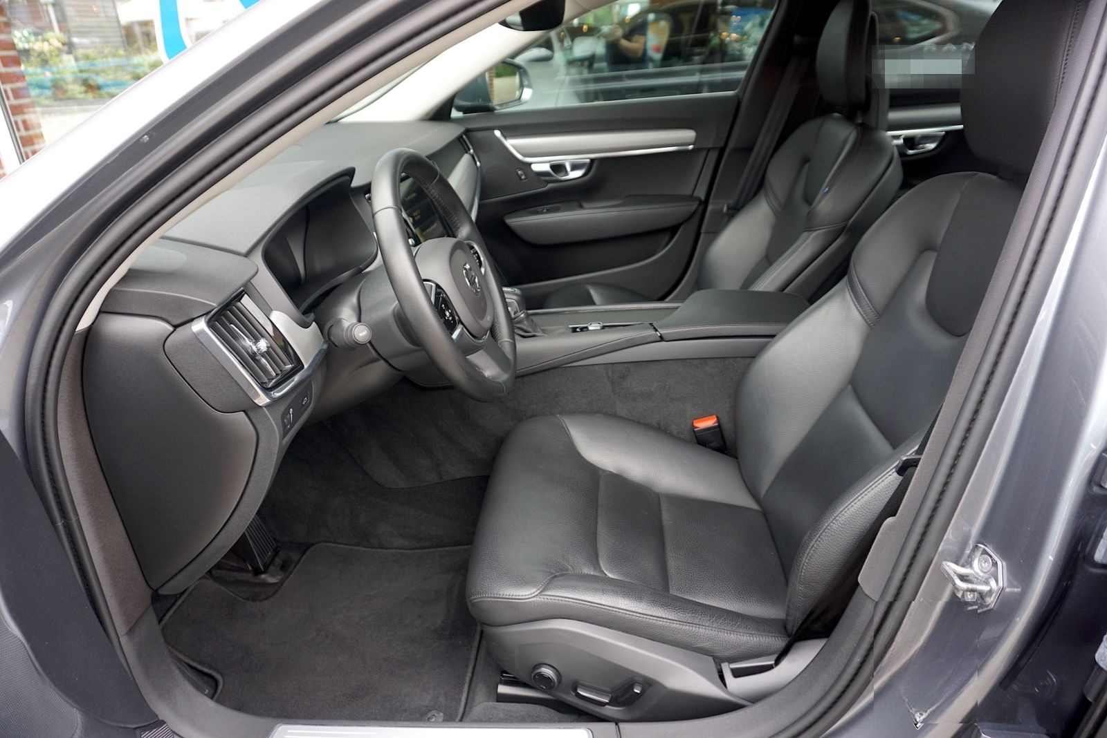 Volvo S90 D4 Momentum R.kam Assist.Paket Keyless Leder foto 7