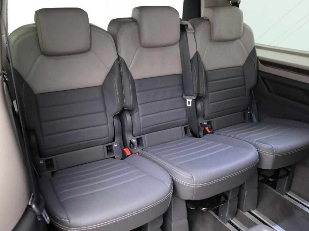 Volkswagen T7 Multivan Style Hybrid 4MOTION DSG LR ACC AHK foto 11