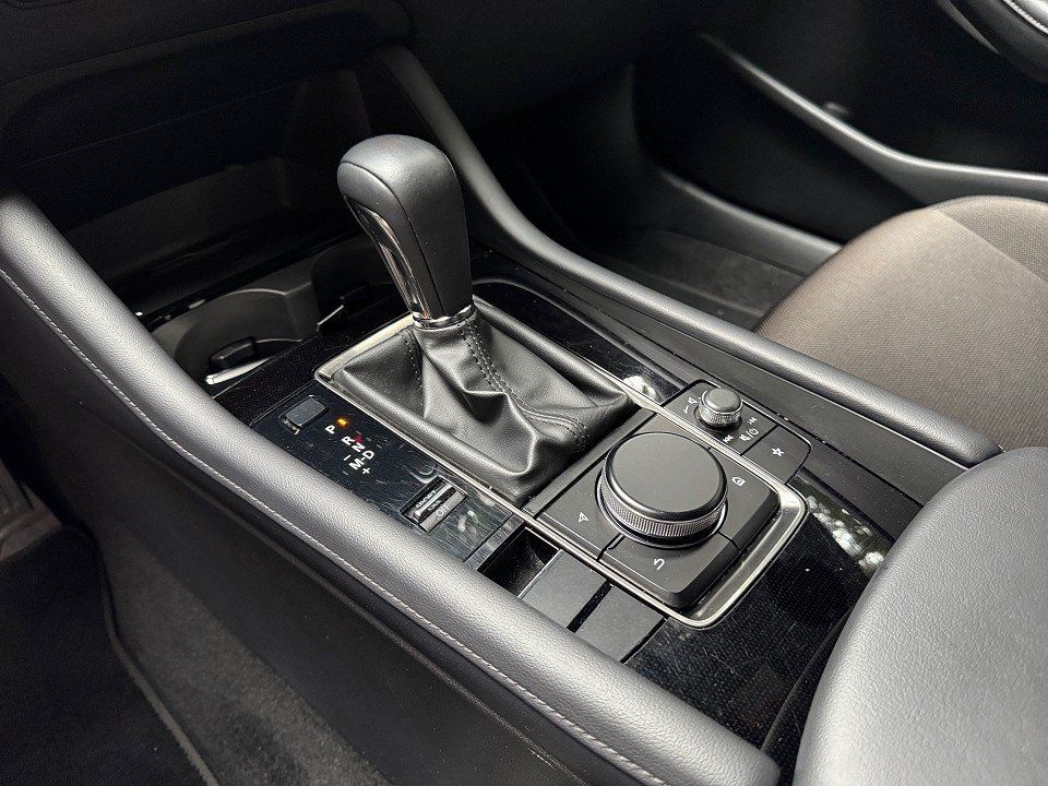 Mazda 3 e-SKYACTIV-G 140 Autom. Center-Line foto 16