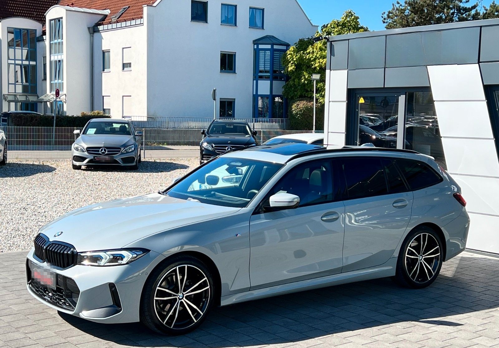 BMW 320d xDrive M Sport*360°HUD*Pano*HK*Standhzg*ACC foto 2