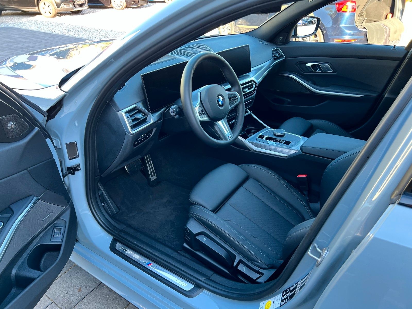 BMW 320d xDrive M Sport*360°HUD*Pano*HK*Standhzg*ACC foto 21