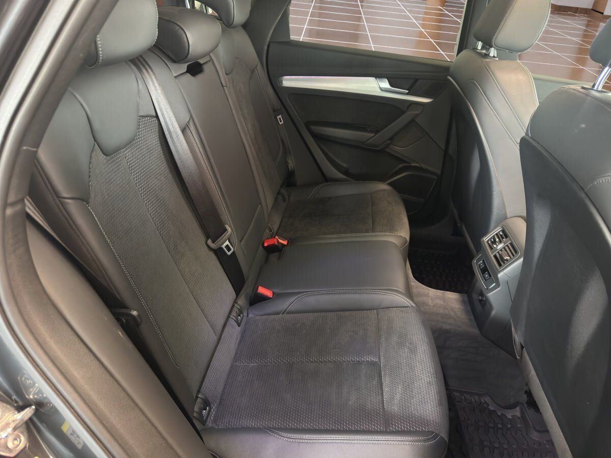 Audi SQ5 quattro 3.0 TDI tiptronic Alcantara B & O foto 24