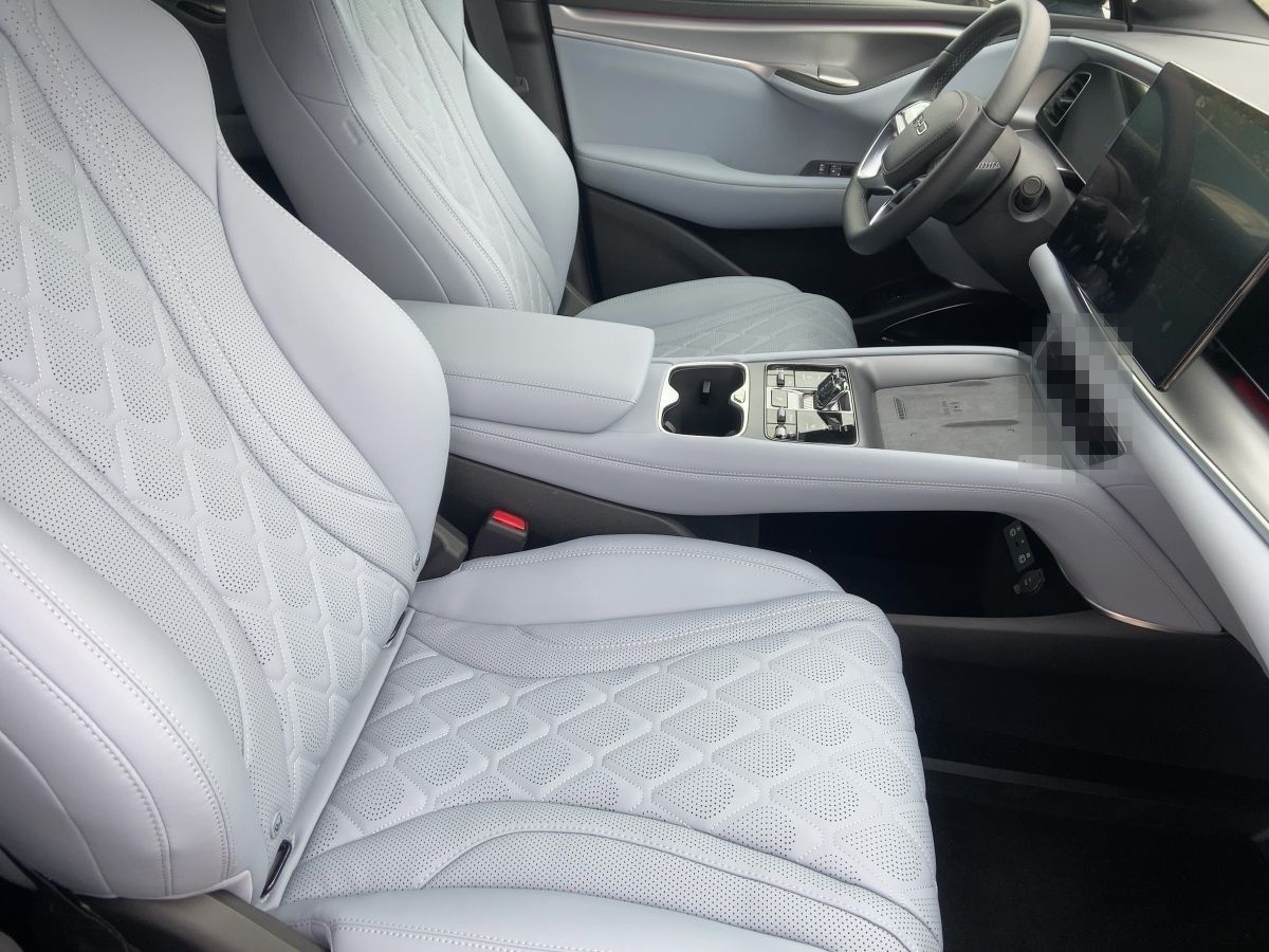 BYD SEALION 7 Comfort foto 11