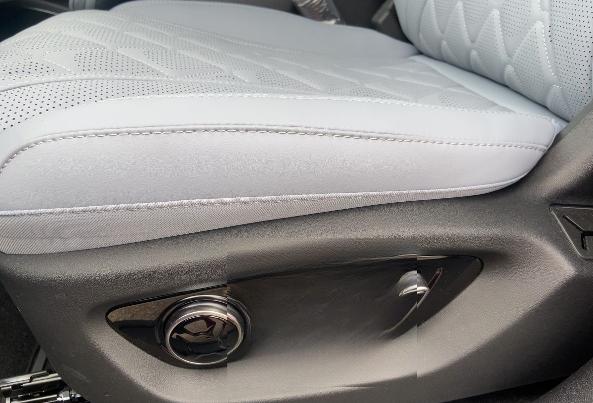 BYD SEALION 7 Comfort foto 14