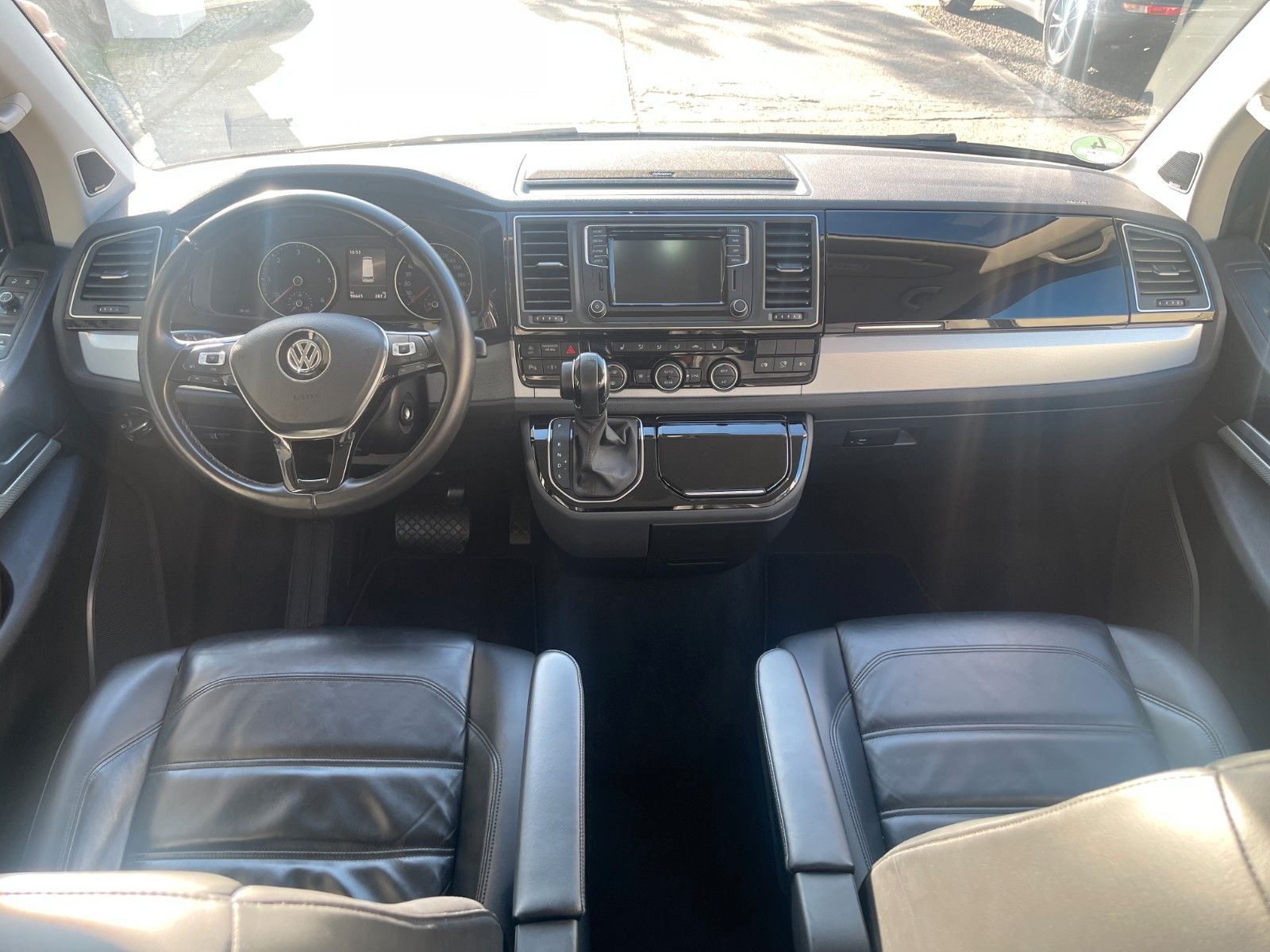 Volkswagen T6 Multivan Highline Vollleder AHK STDHZ foto 14
