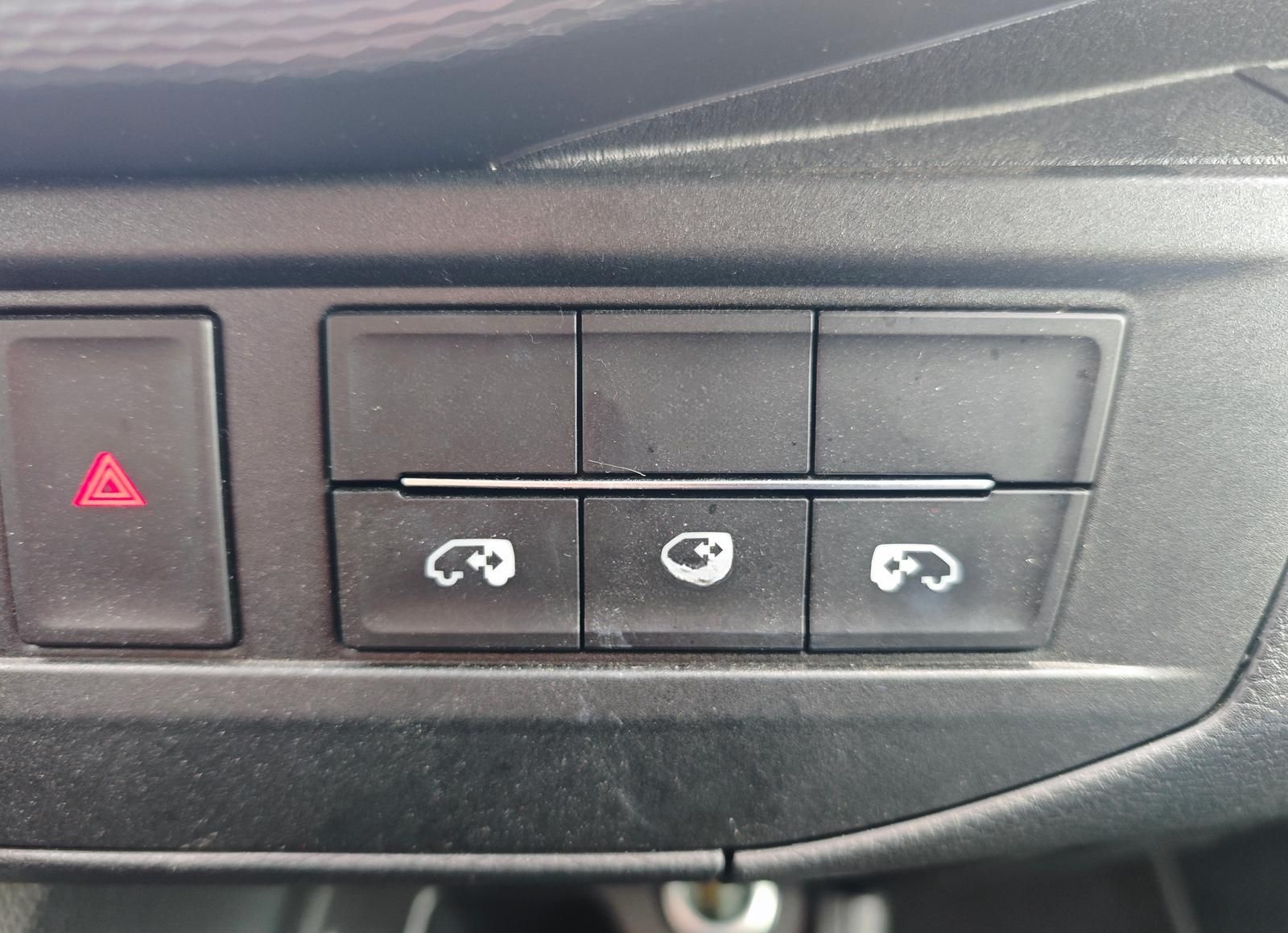 Volkswagen T6.1 Multivan 2.0 TDI Comfortline foto 16