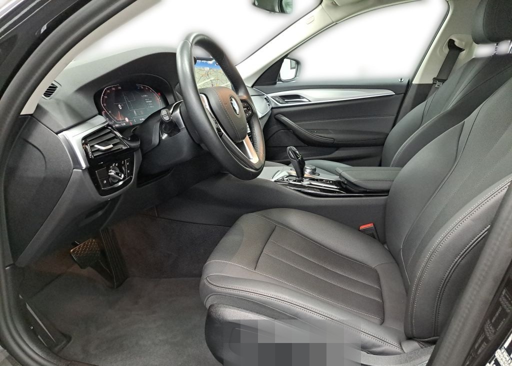 BMW 520d xDrive Aut. NAVI RFK SHZ LED Driving ASS foto 11
