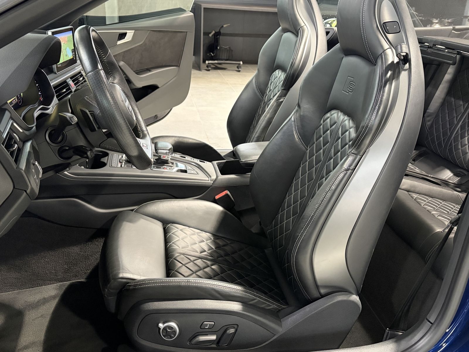 Audi A5 Cabriolet 40 TDI - S LINE / S-SITZE / MATRIX foto 24