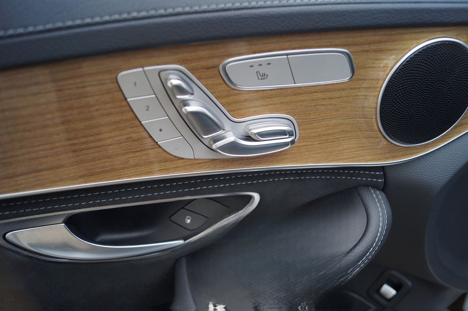 Mercedes-Benz C 200 T CGI 360°Kamera*Panorama*Airmatic*Head Up foto 15