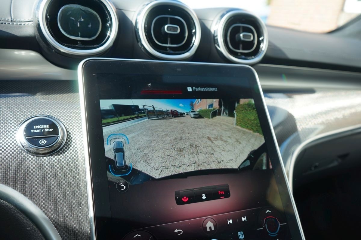 Mercedes-Benz C 300d*Amg Paket*Ahk*Distronic Plus foto 14