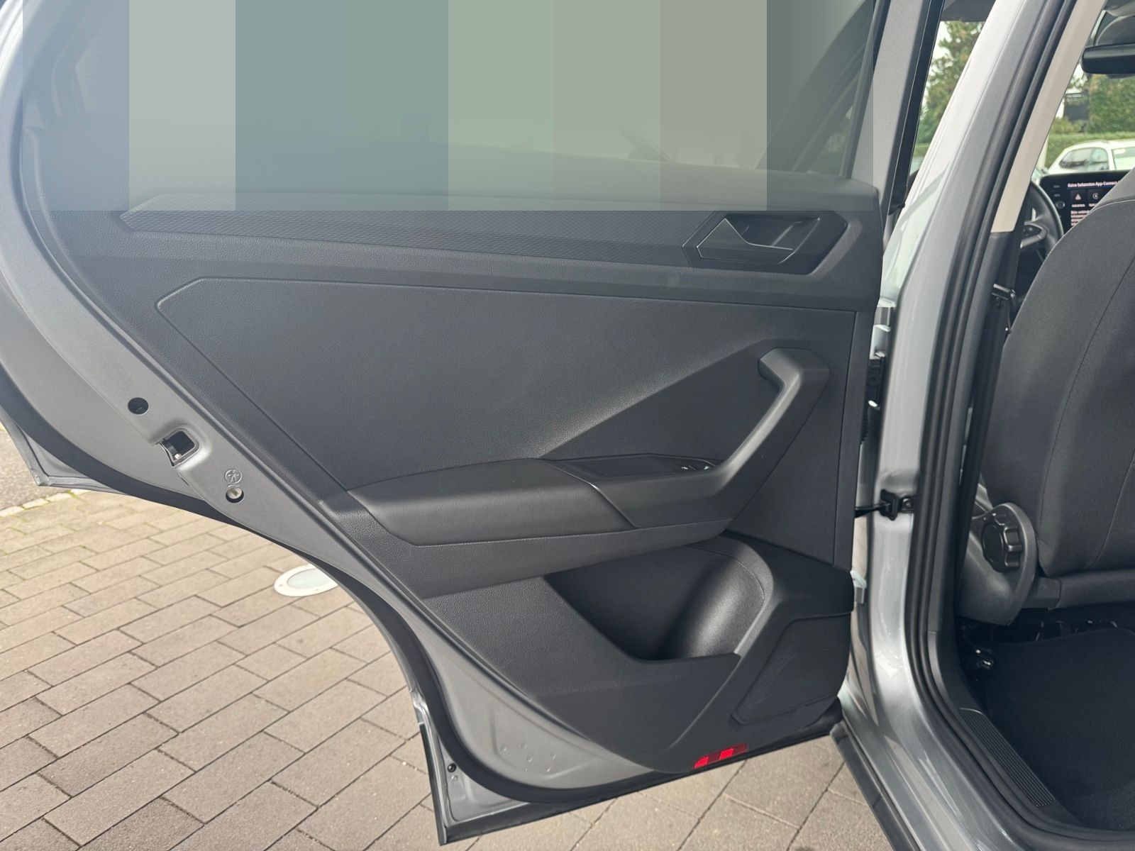 Volkswagen T-Roc 1.5 TSI DSG Style AHK/LED/ALLSEASON foto 18