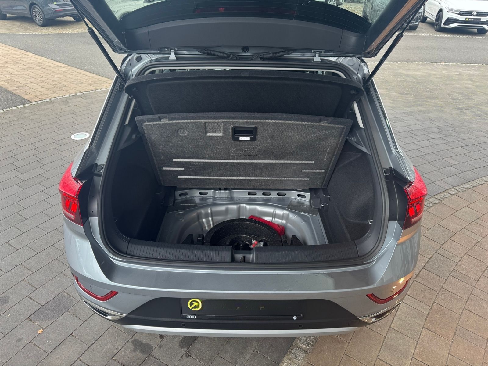 Volkswagen T-Roc 1.5 TSI DSG Style AHK/LED/ALLSEASON foto 7