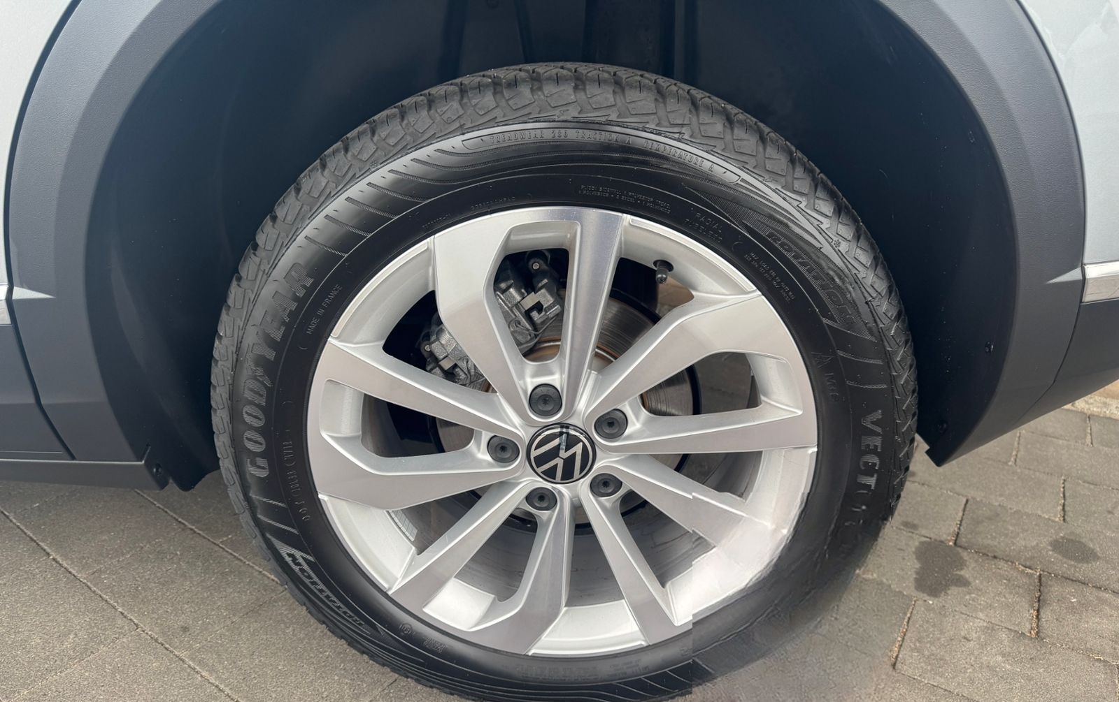 Volkswagen T-Roc 1.5 TSI DSG Style AHK/LED/ALLSEASON foto 9