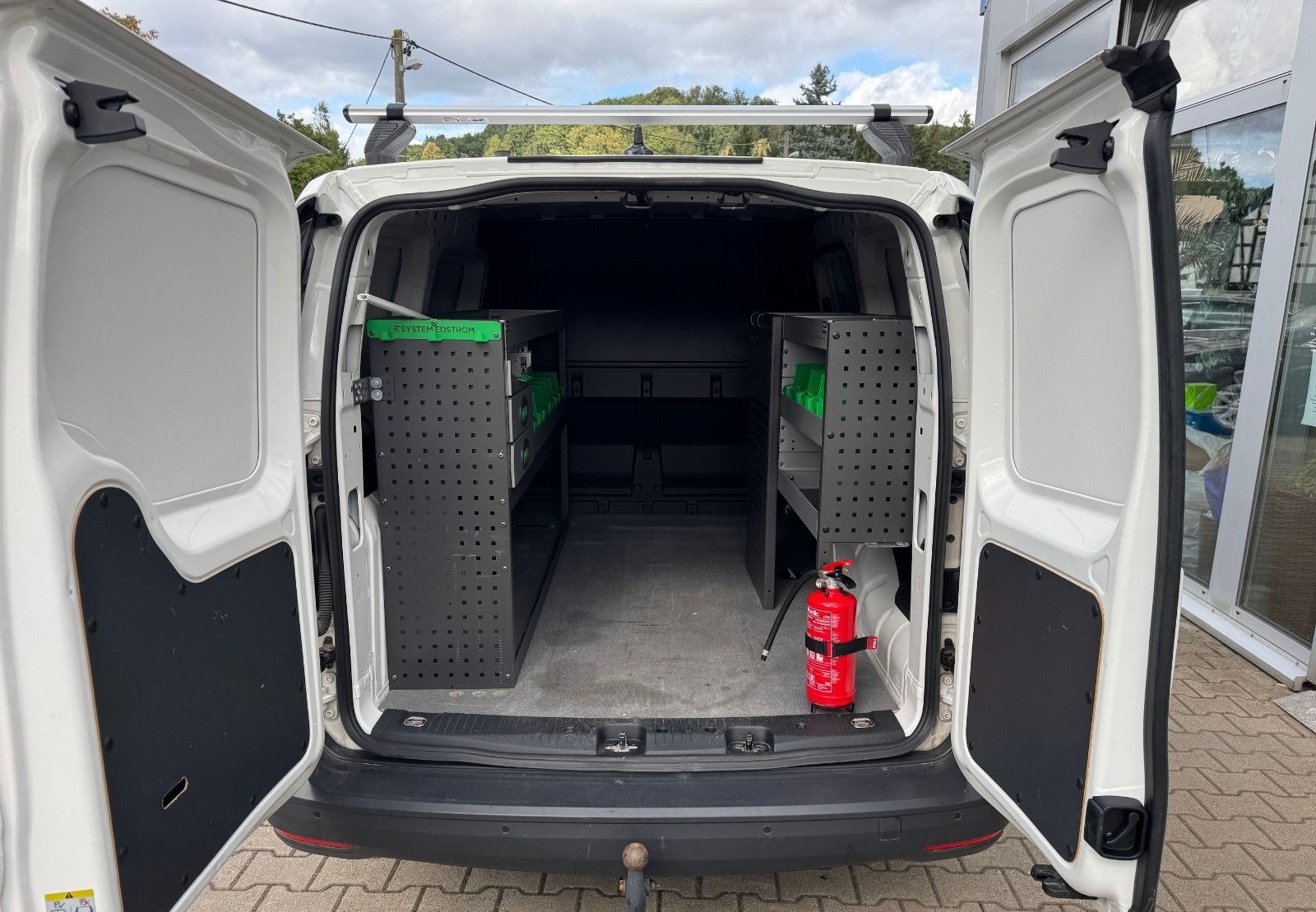 Volkswagen Caddy Maxi TDI Sthzg. SHZ AHK Regale foto 8