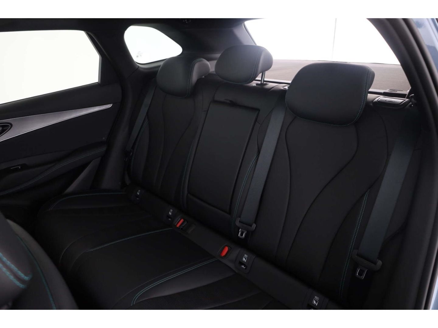 BYD Seal 6 DM-i Touring Comfort Lite LP: 50.899,- /P foto 11