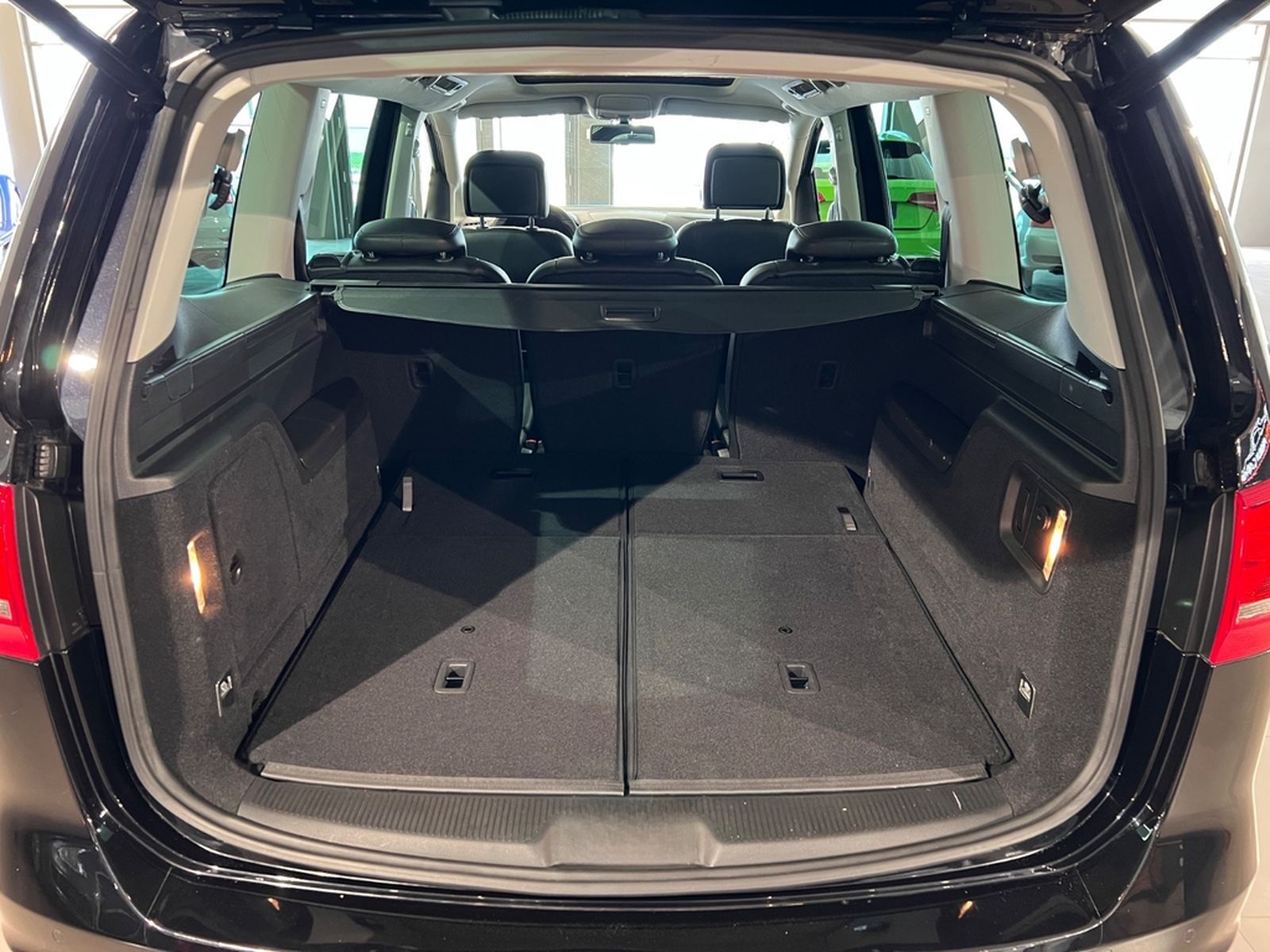 Volkswagen Sharan 2.0 TSI DSG Highline 1.HAND 7-Sitze NAVI foto 19