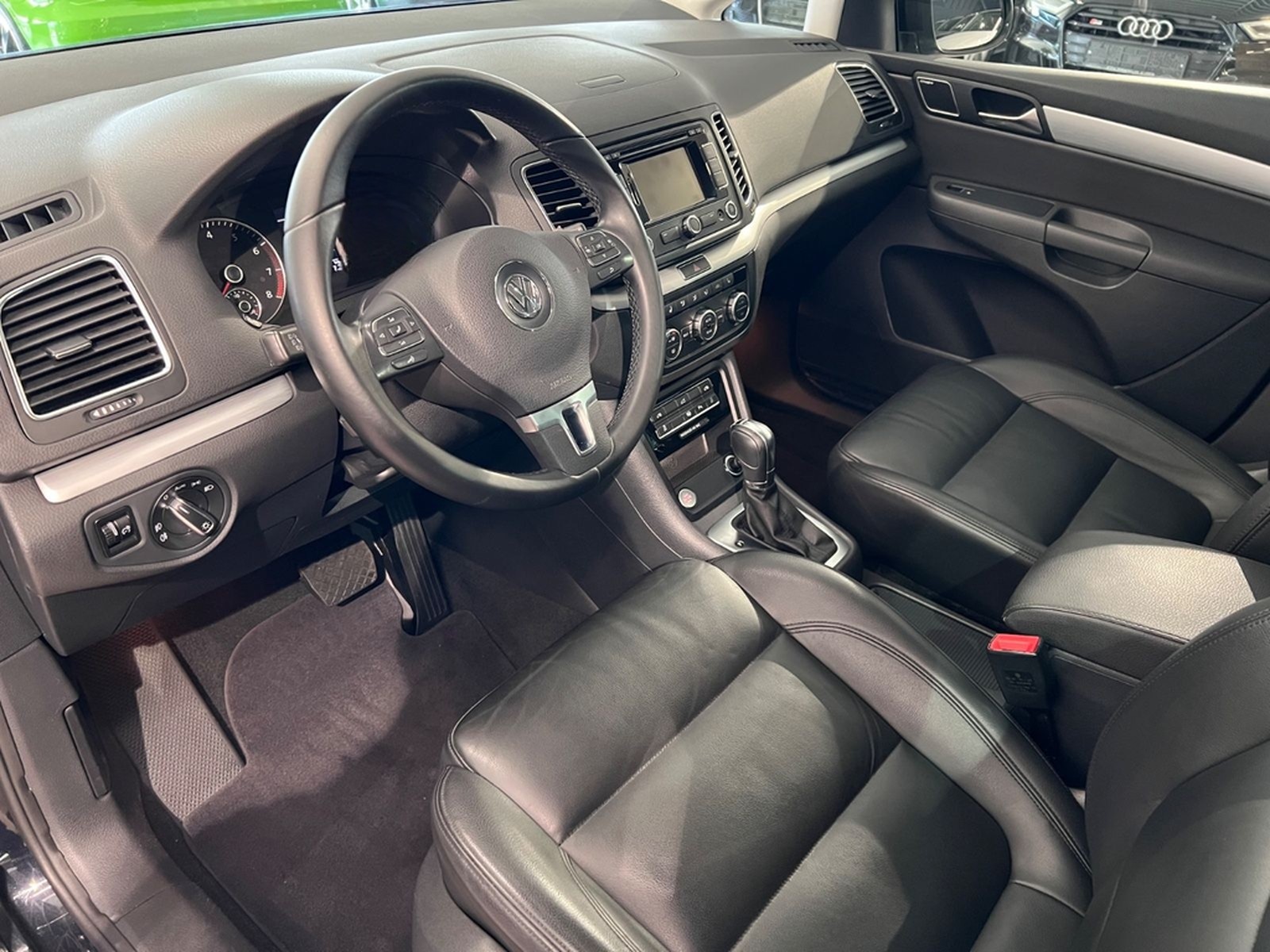 Volkswagen Sharan 2.0 TSI DSG Highline 1.HAND 7-Sitze NAVI foto 20