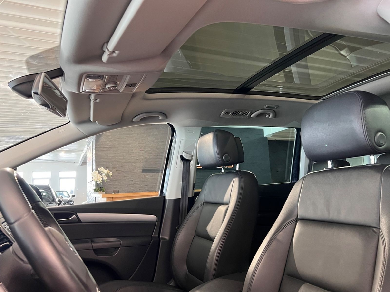 Volkswagen Sharan 2.0 TSI DSG Highline 1.HAND 7-Sitze NAVI foto 22
