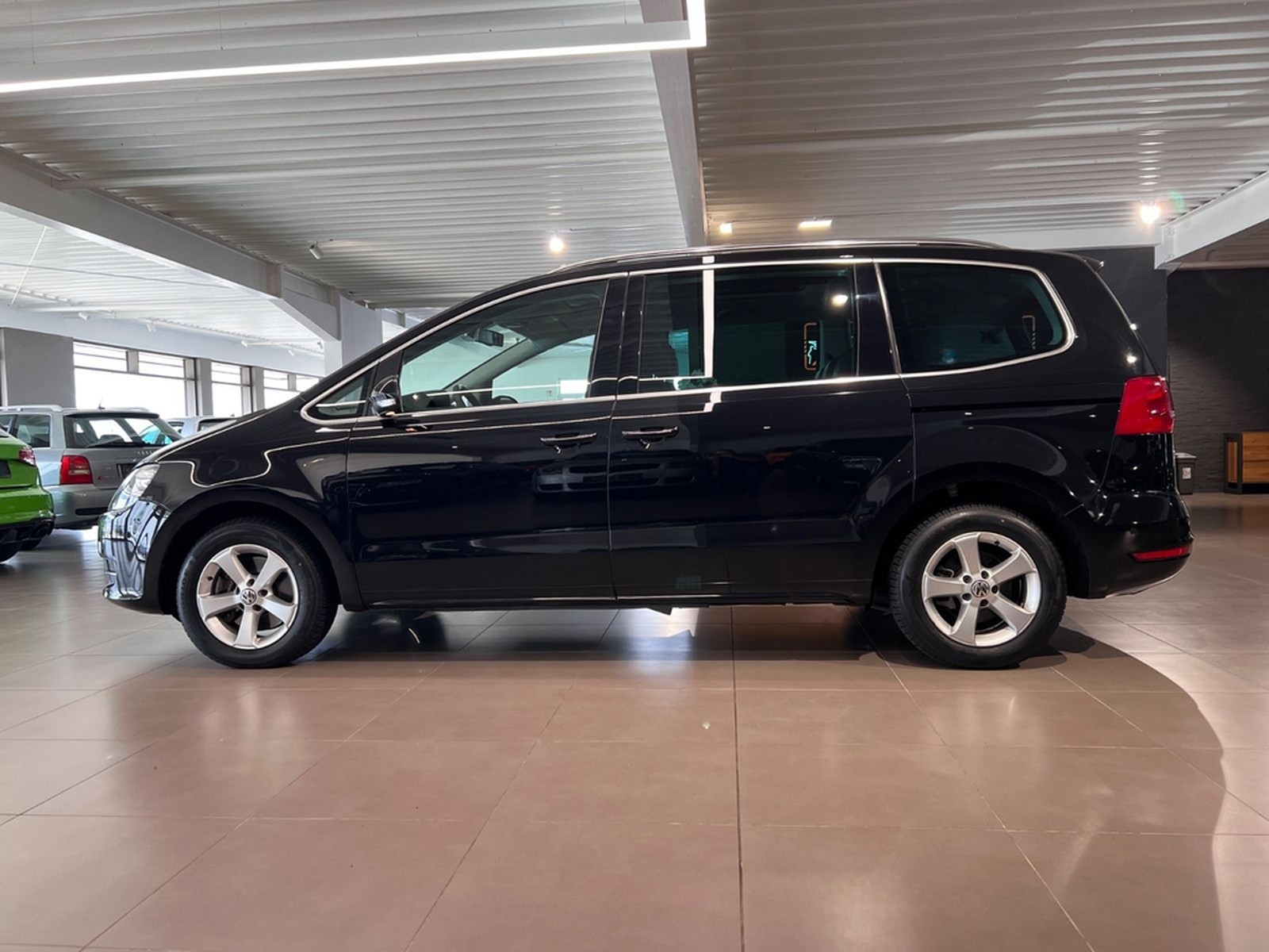 Volkswagen Sharan 2.0 TSI DSG Highline 1.HAND 7-Sitze NAVI foto 4