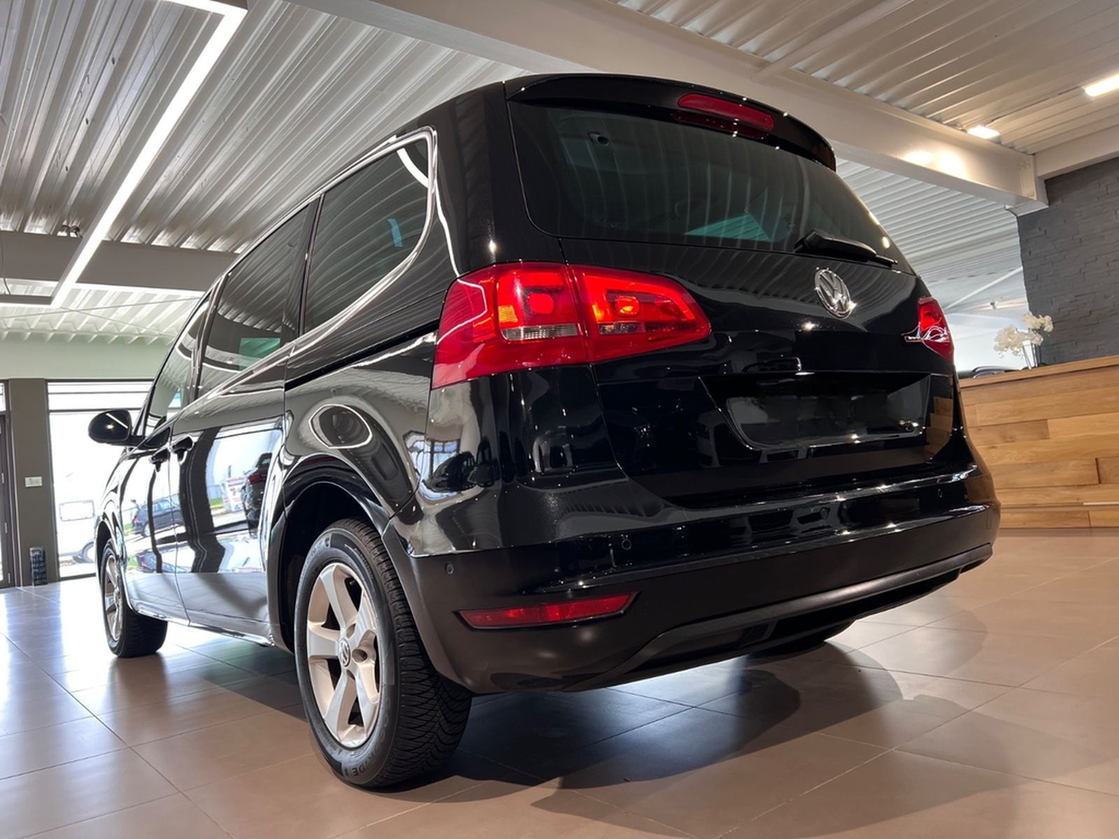 Volkswagen Sharan 2.0 TSI DSG Highline 1.HAND 7-Sitze NAVI foto 6