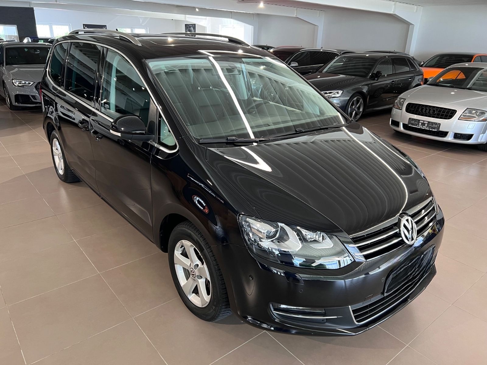 Volkswagen Sharan 2.0 TSI DSG Highline 1.HAND 7-Sitze NAVI foto 10