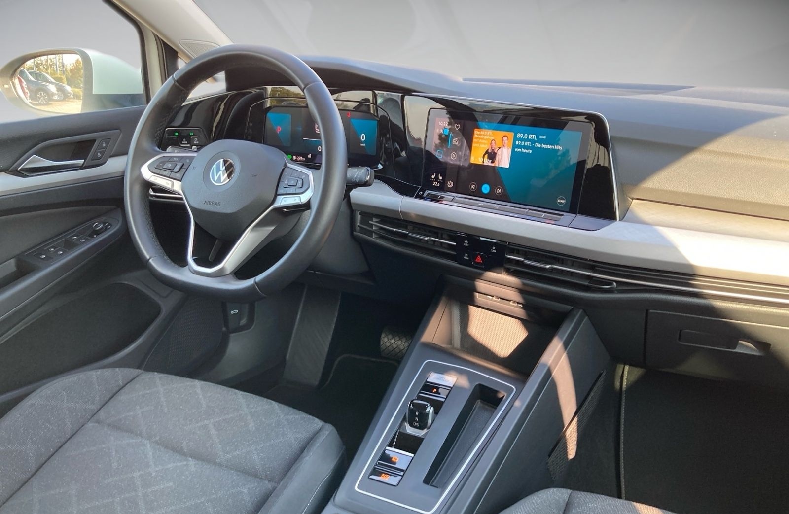 Volkswagen Golf VIII Variant 2.0 TDI Life LED SHZ Kamera foto 12