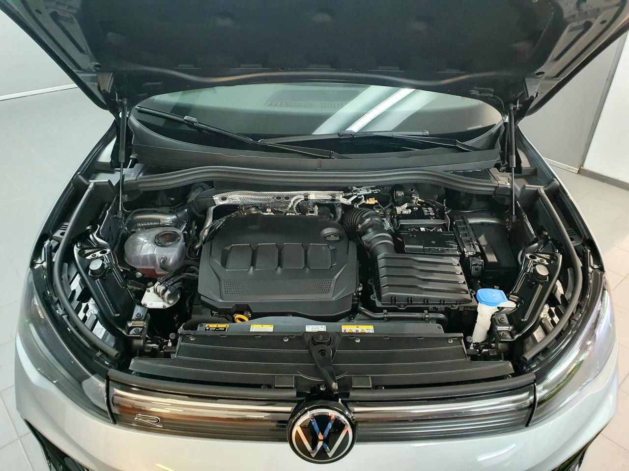 Volkswagen Tiguan 2.0TDI DSG R-Line/AHK/LED/ACC/Navi foto 14