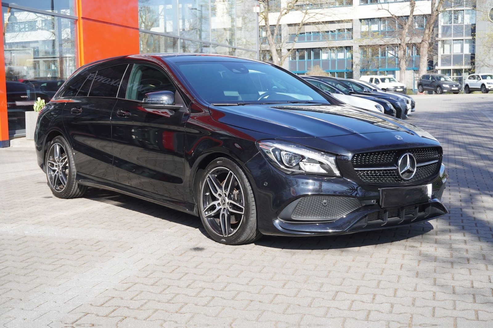 Mercedes-Benz CLA 250 Shooting Brake AMG Line 7G-DCT LED Navi foto 4