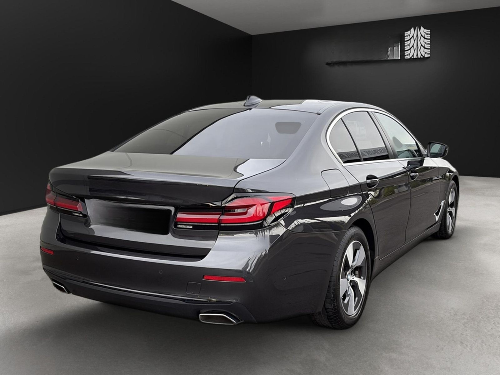 BMW 530 i HUD*Kamera*Leder*AHK*DrivingProf*Innovatio foto 7