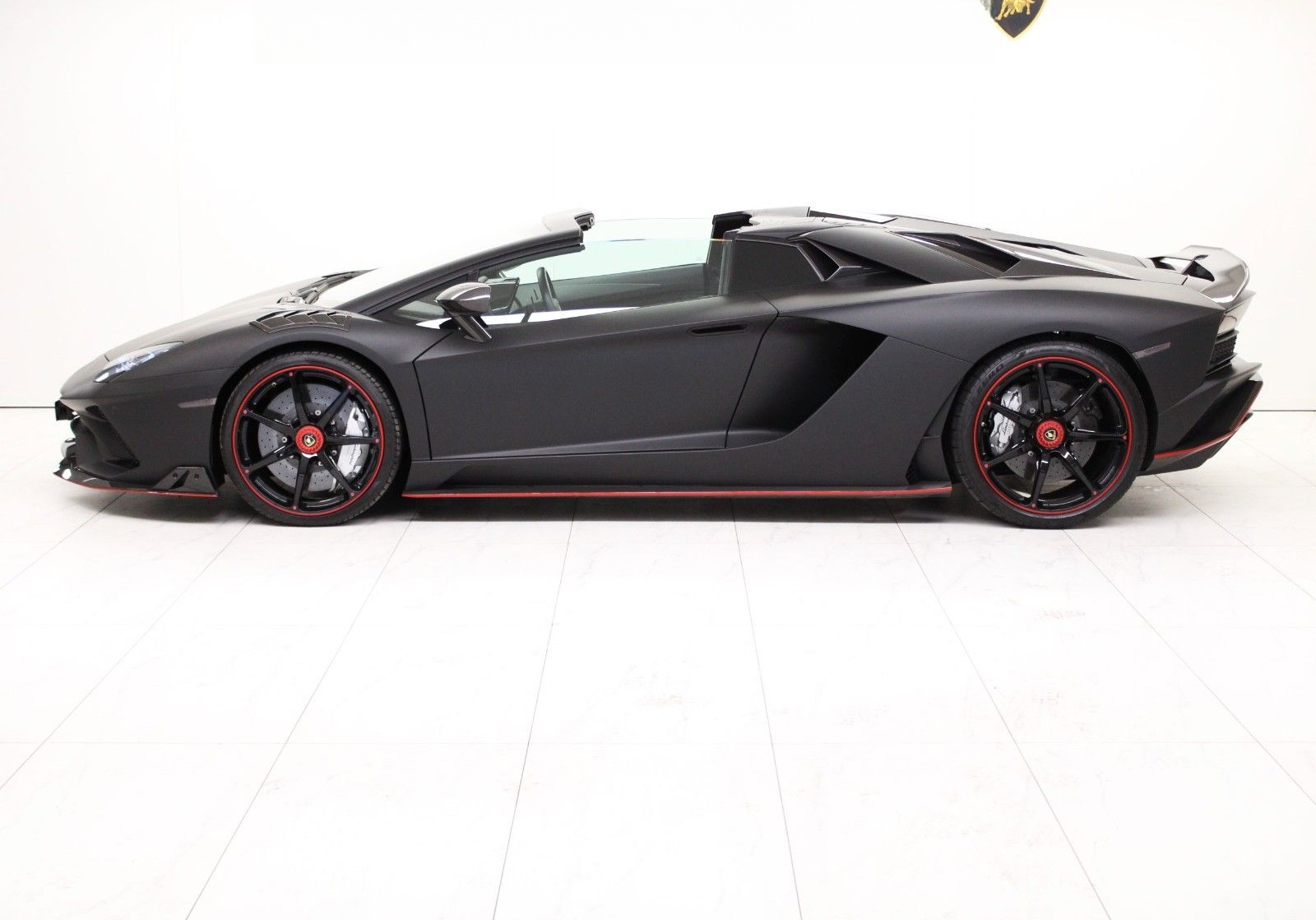 Lamborghini Aventador S Roadster foto 2