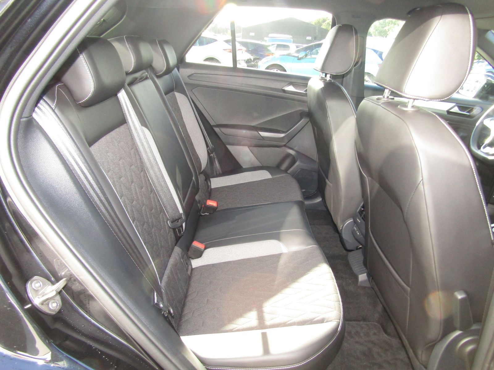 Volkswagen T-Roc 1.5 TSI Goal DSG, ACC, AHK, LED, Navi foto 6