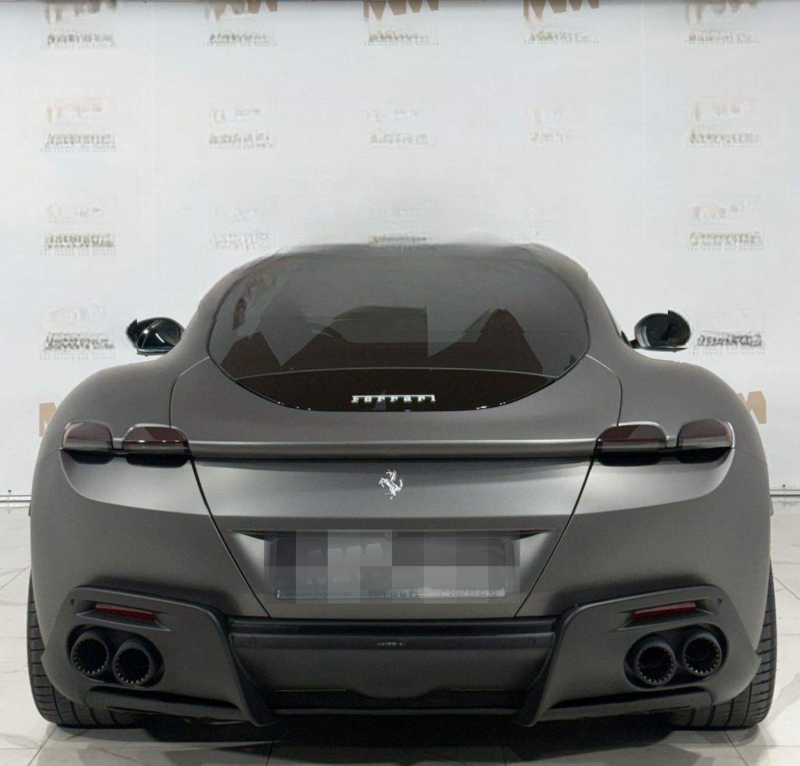 Ferrari Roma Atelier Carbon JBL PassengerDisplay foto 4