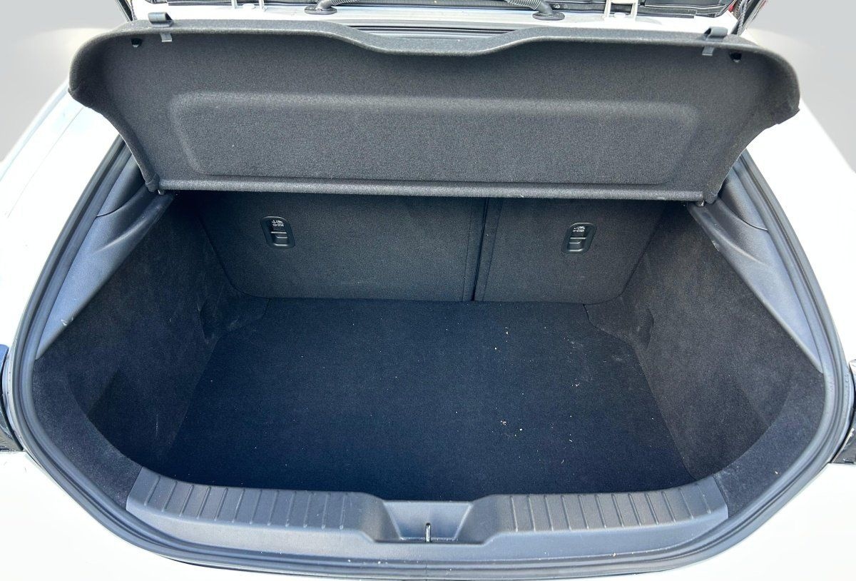 Mazda 3 2.5L e-SKYACTIV G 140ps foto 5