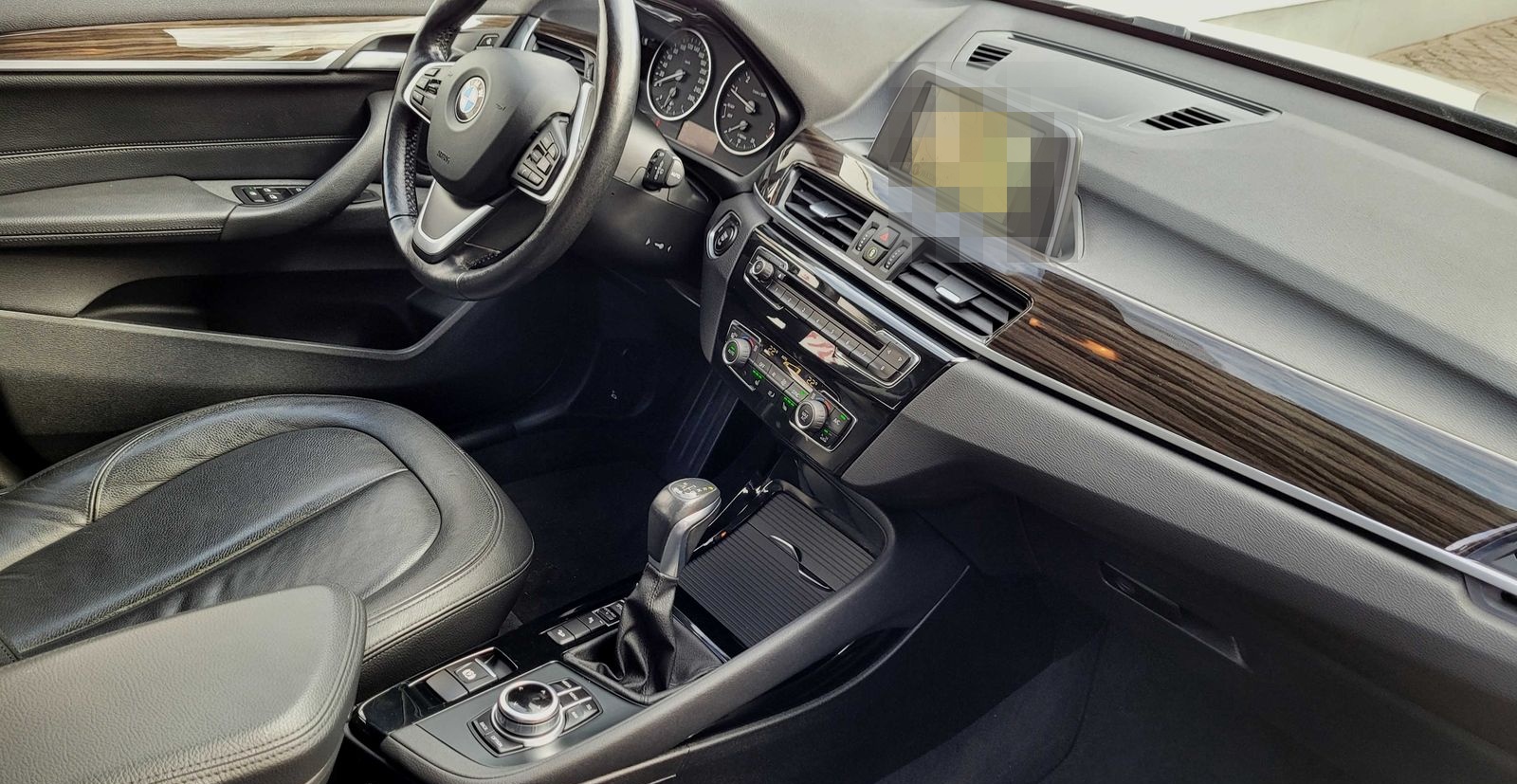 BMW X1 xDrive 20i advantage Leder, Navi, Memory, PTS foto 3