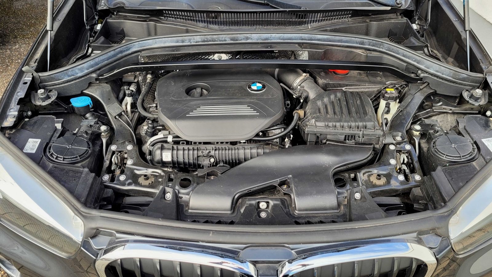 BMW X1 xDrive 20i advantage Leder, Navi, Memory, PTS foto 8