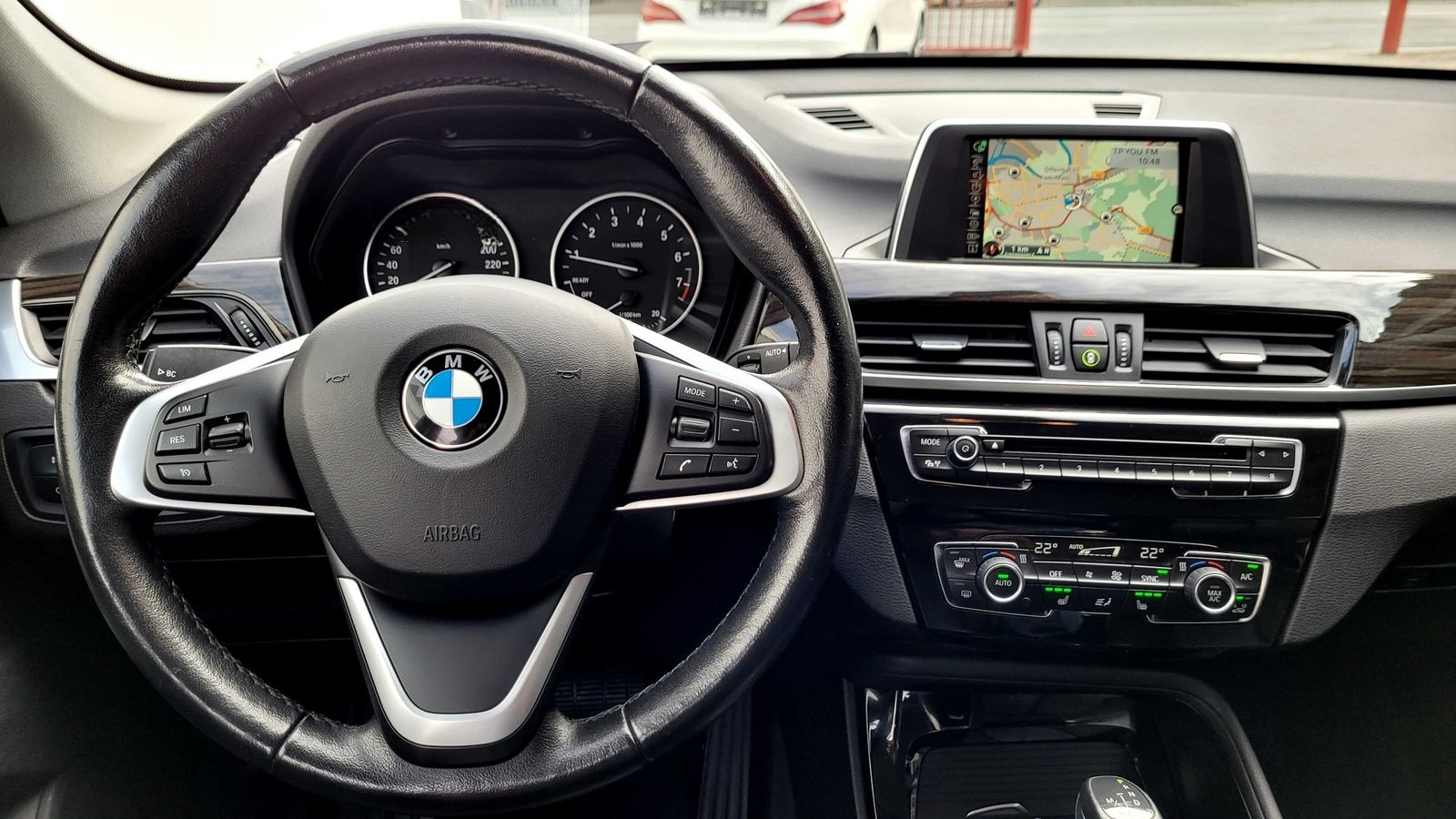 BMW X1 xDrive 20i advantage Leder, Navi, Memory, PTS foto 10