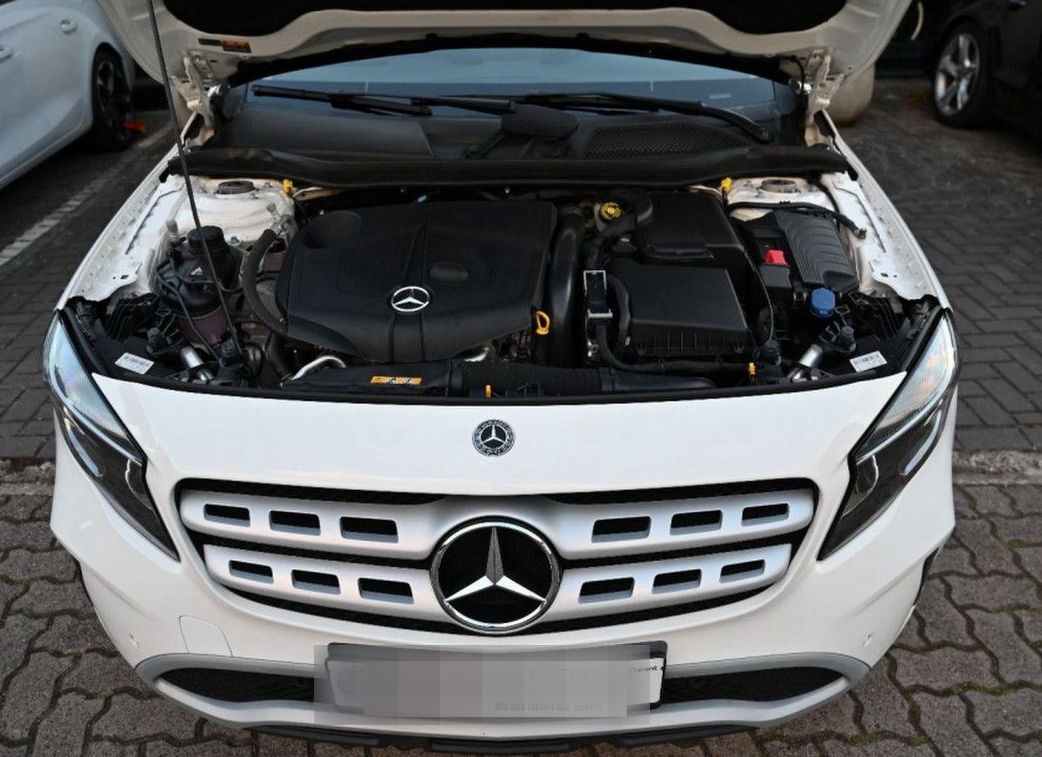 Mercedes-Benz GLA 200 d CDI Navi PDC Kamera Sitzhz. PanoramaSD foto 19